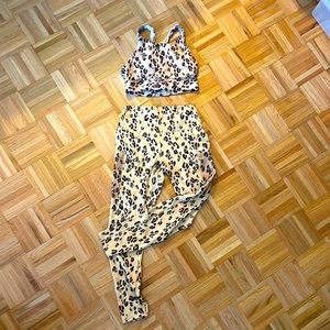 Fabletics Cheetah Print Legging and Sports Bra set - no tags, both size M